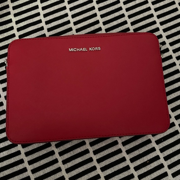 EUC Michael Kors Jet Set Travel Crossbody Bag - Picture 6 of 9